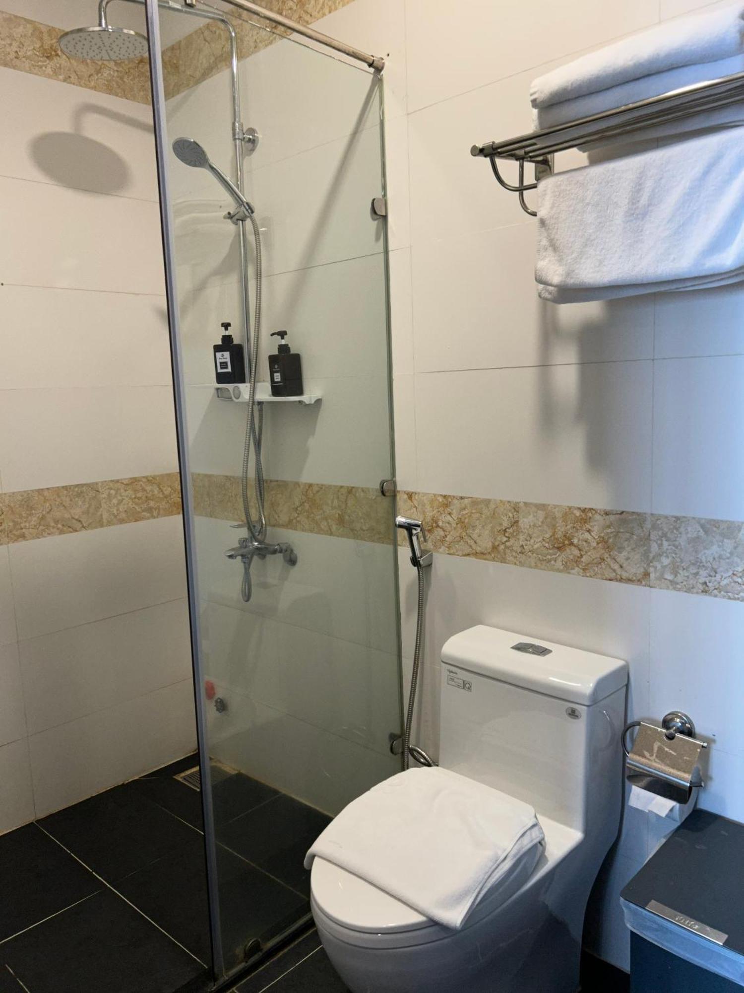 Bros Hotel مدينة هوشي منه المظهر الخارجي الصورة